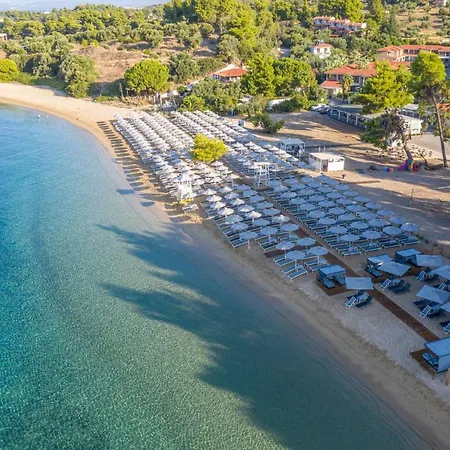 アンド スパ ホテル 4*