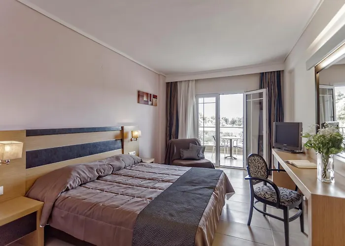 And Hotel Lagomandra