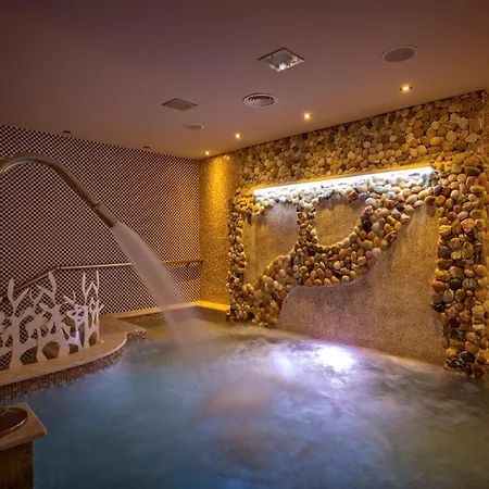 And Hotel 4*
