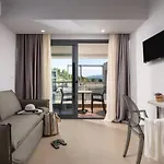 And Hotel 4*