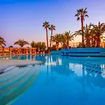 Hotel And Lagomandra