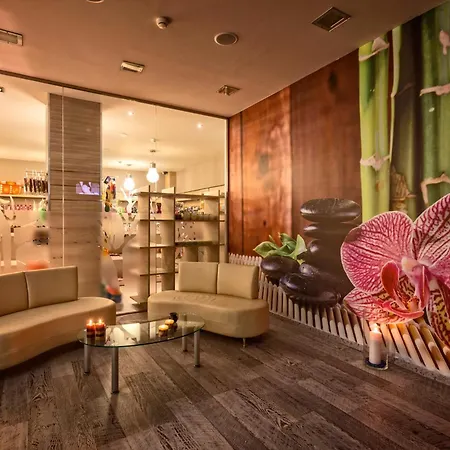 And Hotel